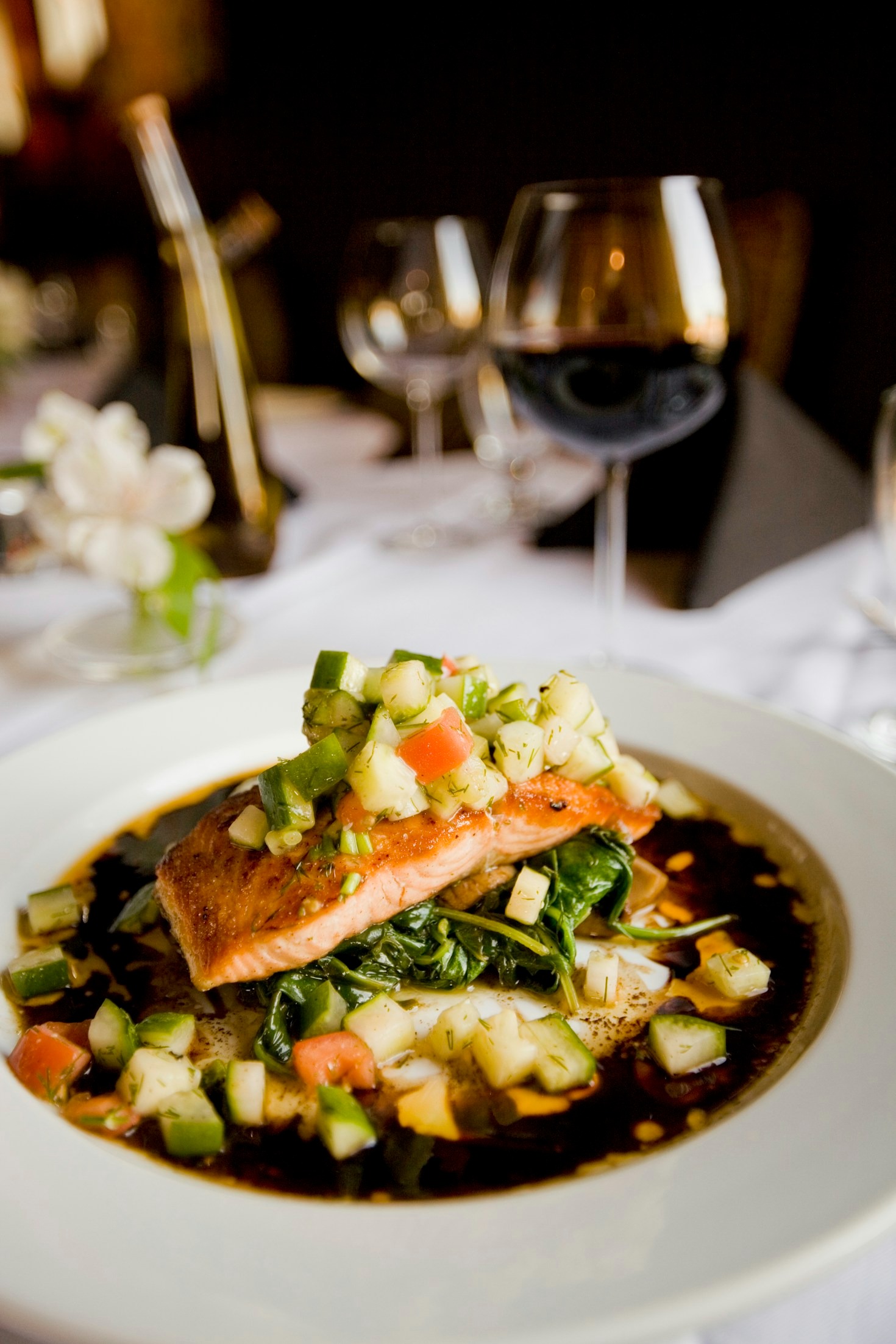 The Art of Pairing Food with Wine